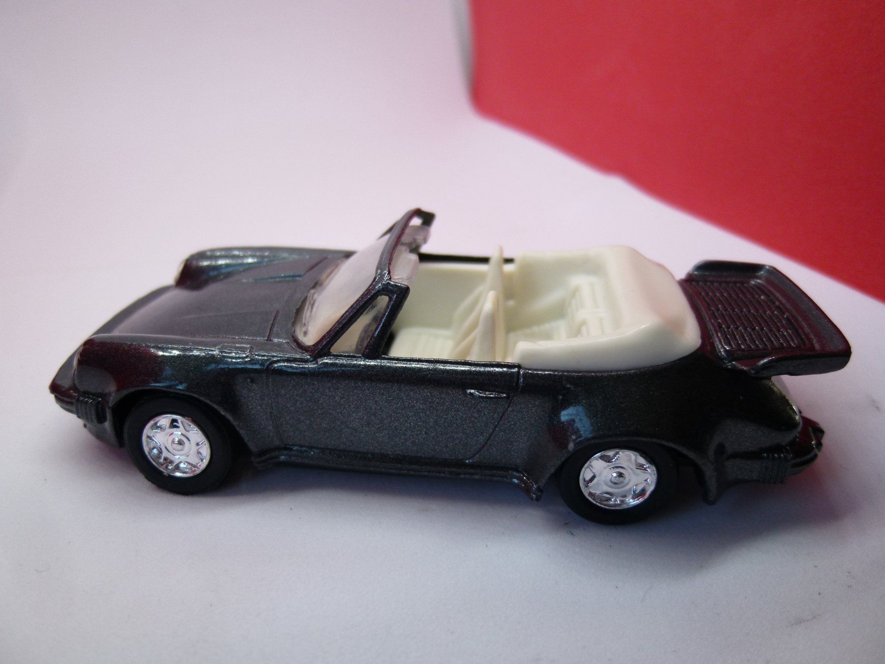 Porsche Modellautos: ab  4.--     Porsche 911 Cabrio - anthrazit - China %%%%% – Gebraucht aus Reiden von alpina2
