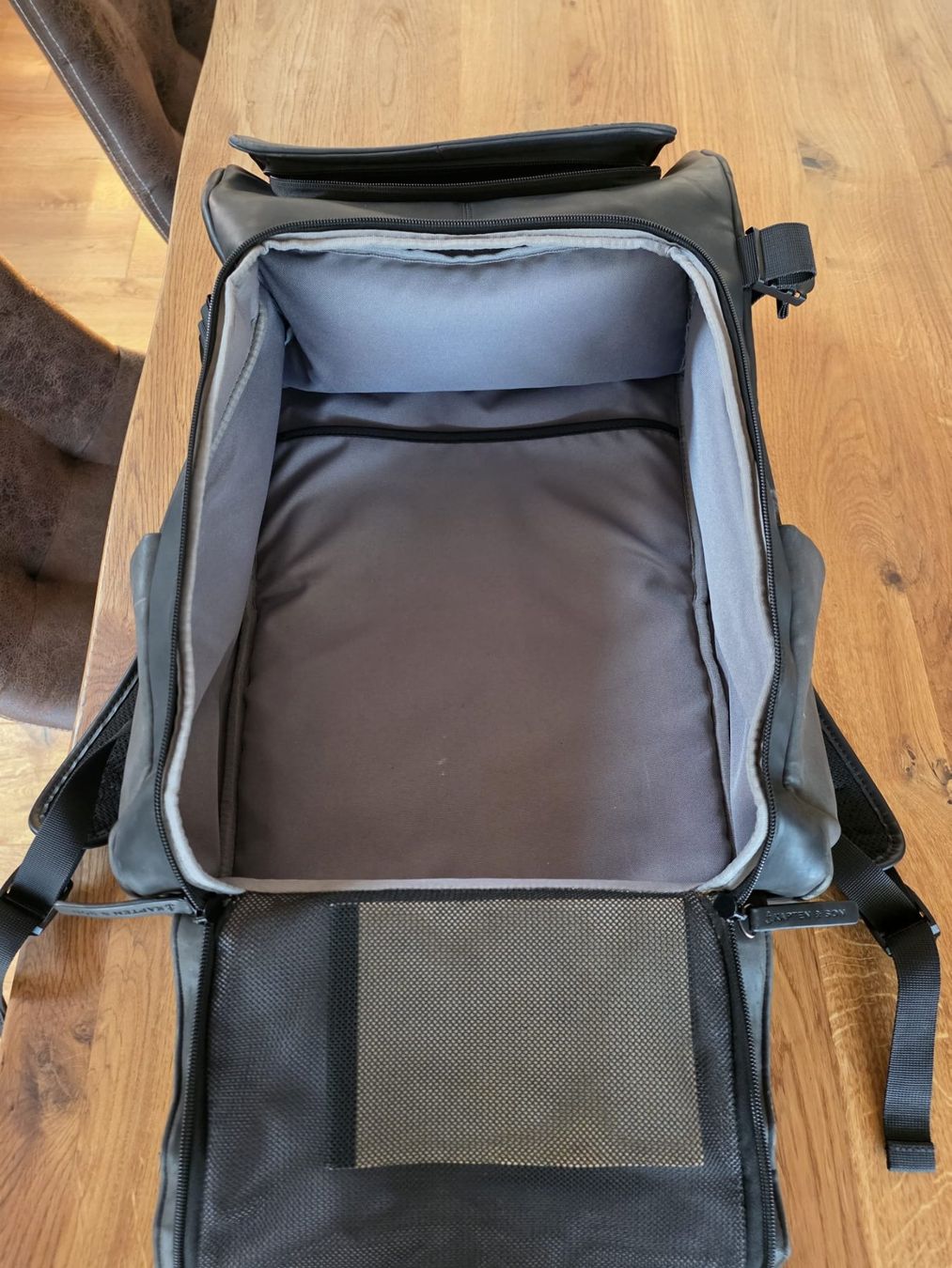 Kapten & Son Zaini: Kapten & Son Rucksack, Bali All Black – Usato da Felben-Wellhausen venduto da cedi_g 3
