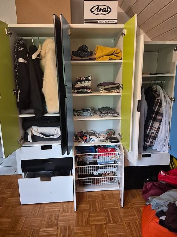 Schränke: Armoire enfant – Gebraucht aus Cheyres von ano_9tgl 1