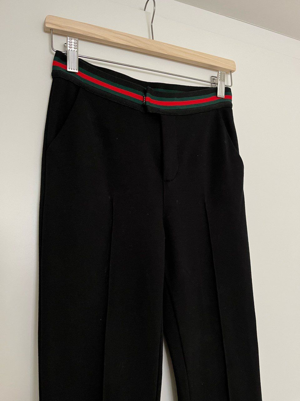 Hosen: Stoffhose Gr. S, Farbe schwarz – Neu (gemäss Beschreibung) aus Triesen von dardaleni 1