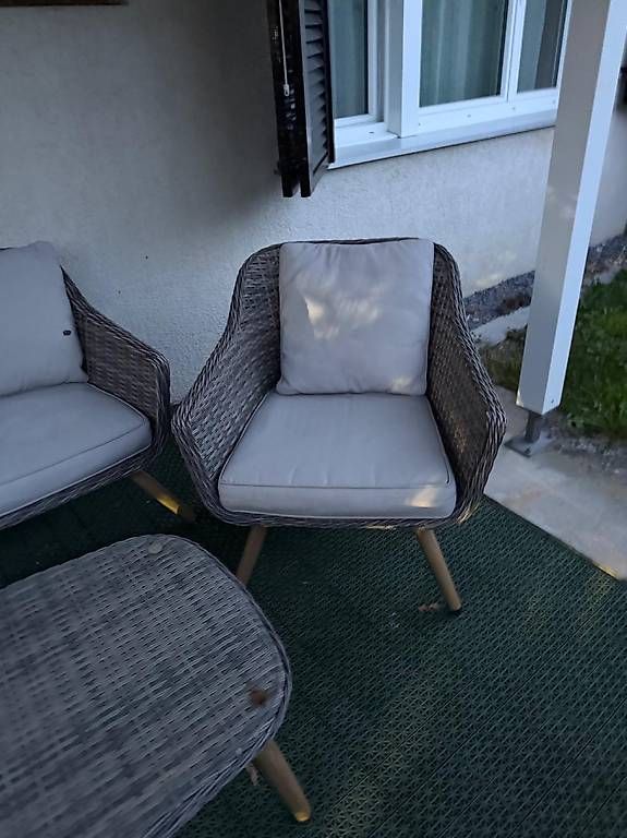 Divani: Gartenlounge mit Tisch – Usato da Wald ZH venduto da cla_jx8d 3