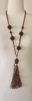 Stylisch Boho Kette mit Perlen, Quaste & Pompons