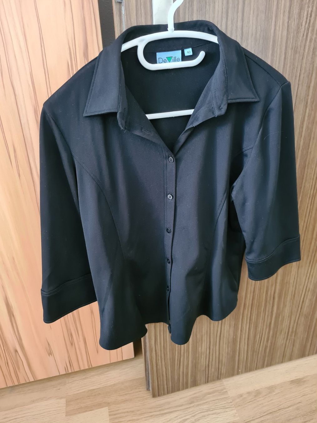 Camicette: Bluse Damen Schwarz Grösse 40 – Usato da Langenthal venduto da Polarisstern