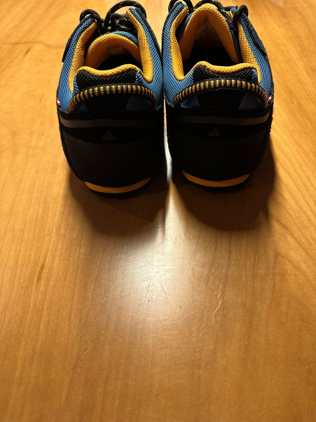 Scarpe da uomo: Dachstein Schuhe Grösse 42 – Nuovo (secondo la descrizione) da Burgdorf venduto da interstellar2 3