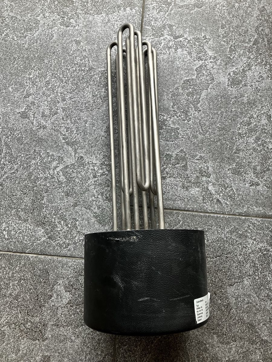Installations sanitaires: Boiler Flansch Heizkörper – D'occasion à Haegendorf par Zidane78