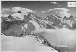 Brunnihütte mit Titlis im Winter