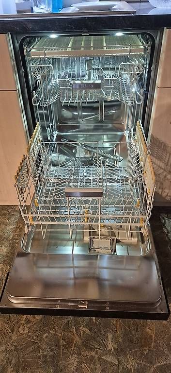 Lavastoviglie: Miele Abwaschmaschine – Usato da Widnau venduto da Kisha90 4