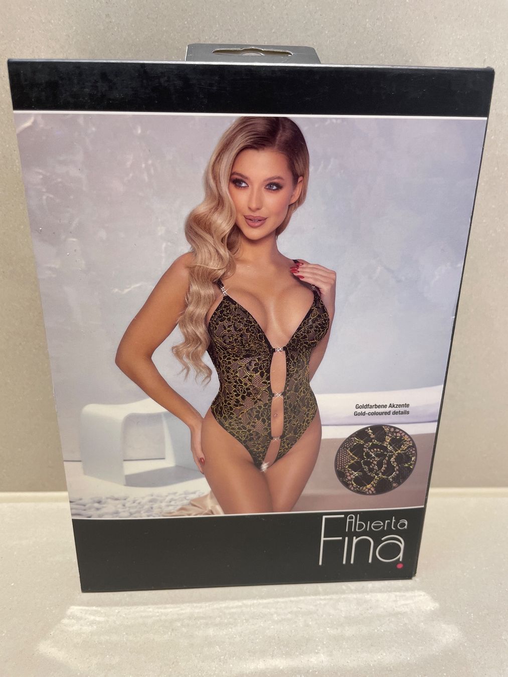 Altra biancheria intima: Body mit Strasssteinen Gr. S – Nuovo e nell'imballaggio originale da Romanshorn venduto da KUDA5