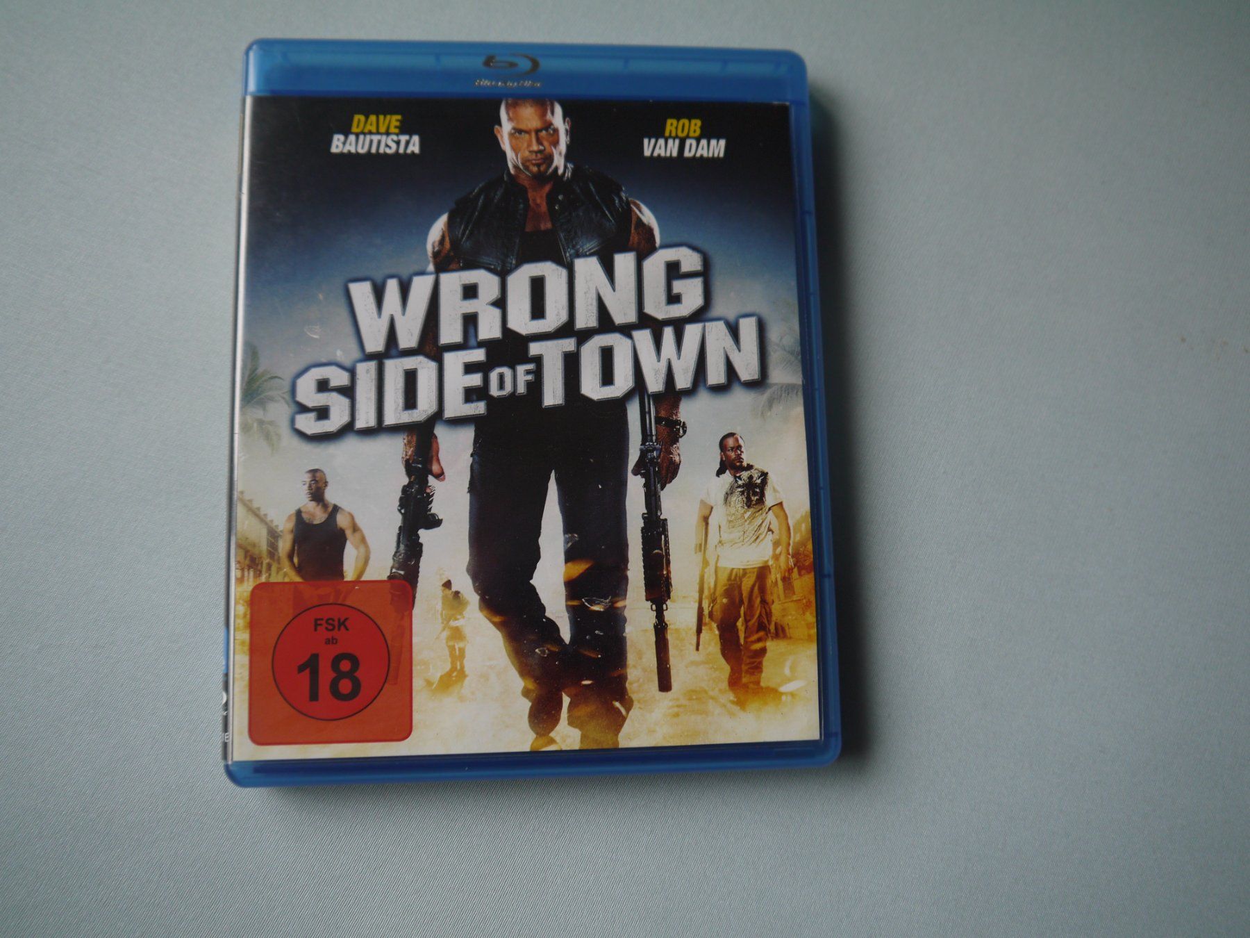 Alle DVDs: WRONG SIDE OF TOWN - Dave Bautista – Gebraucht aus Hagendorn von Blaf