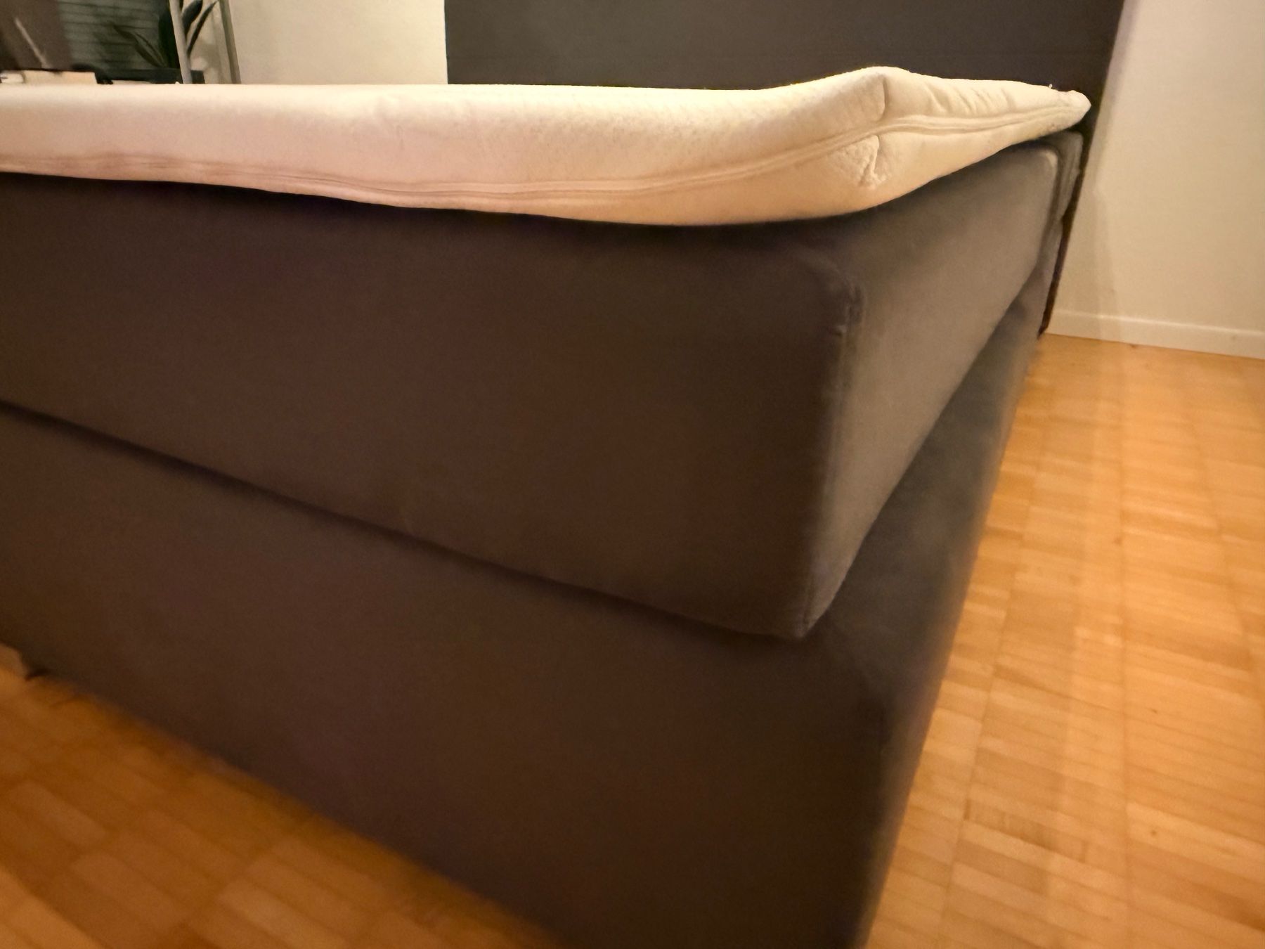 Betten: Boxspringbett – Gebraucht aus Baden von jan_w2j9 1