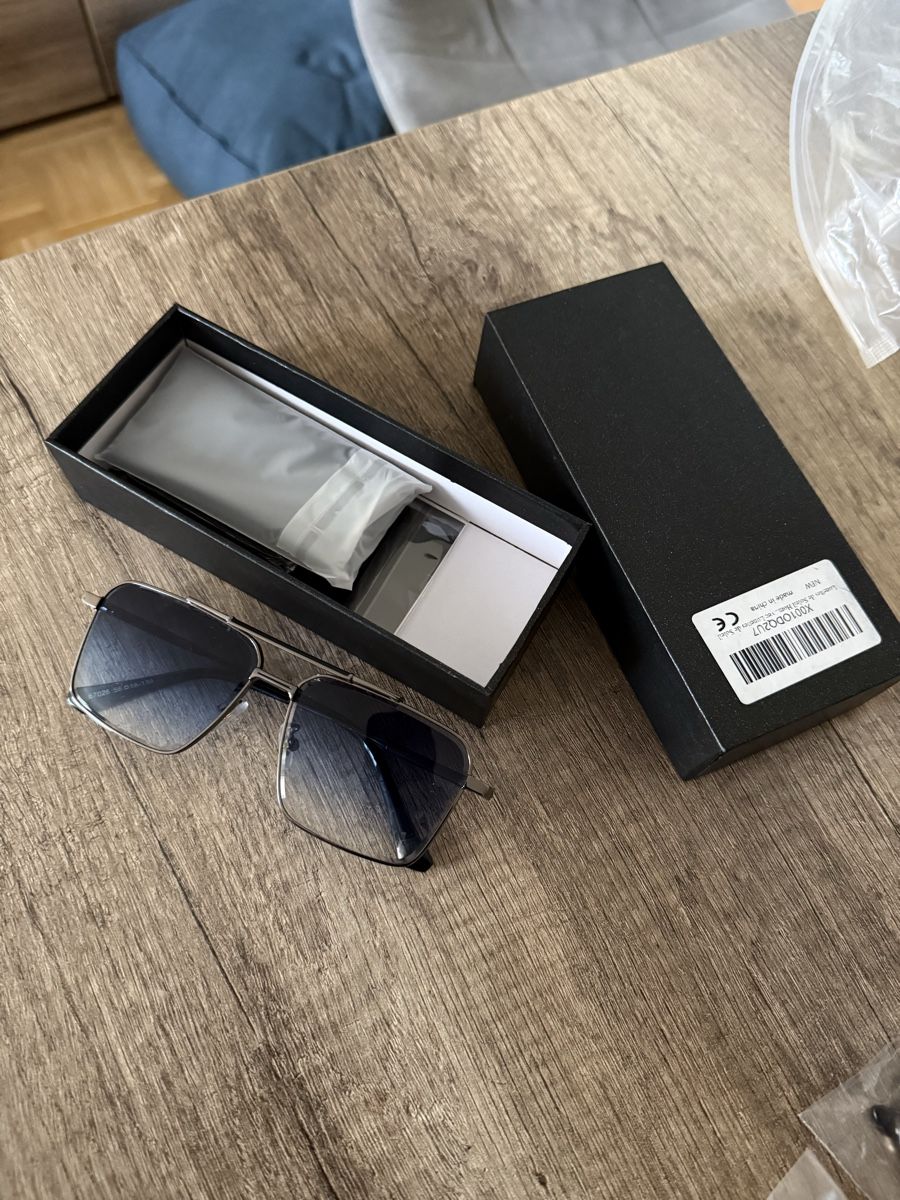 Lunettes & Verres: Lunette de soleil  – Neuf (Voir description) à Nyon par vla_r5m7