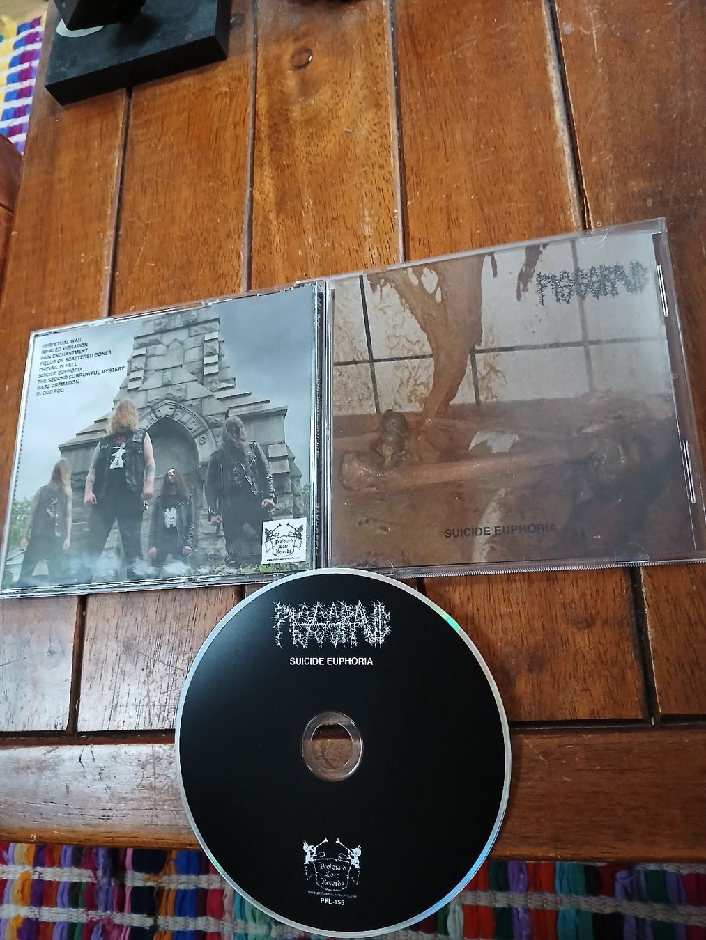 CD: pissgrave- suicide... – Usato da St-Cergue venduto da VeganWarrior