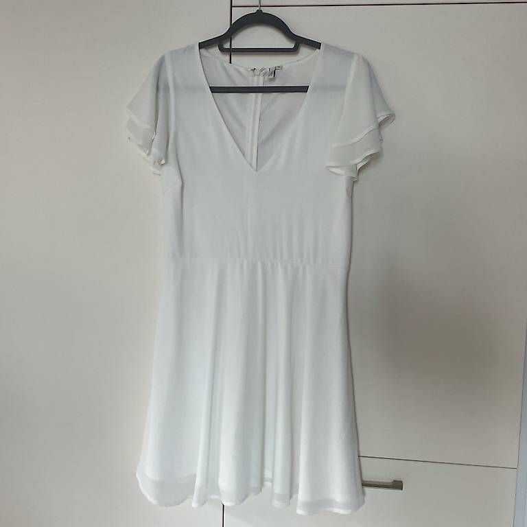 Robes: Weisses Kleid 42 – D'occasion à Itingen par alexasoldie