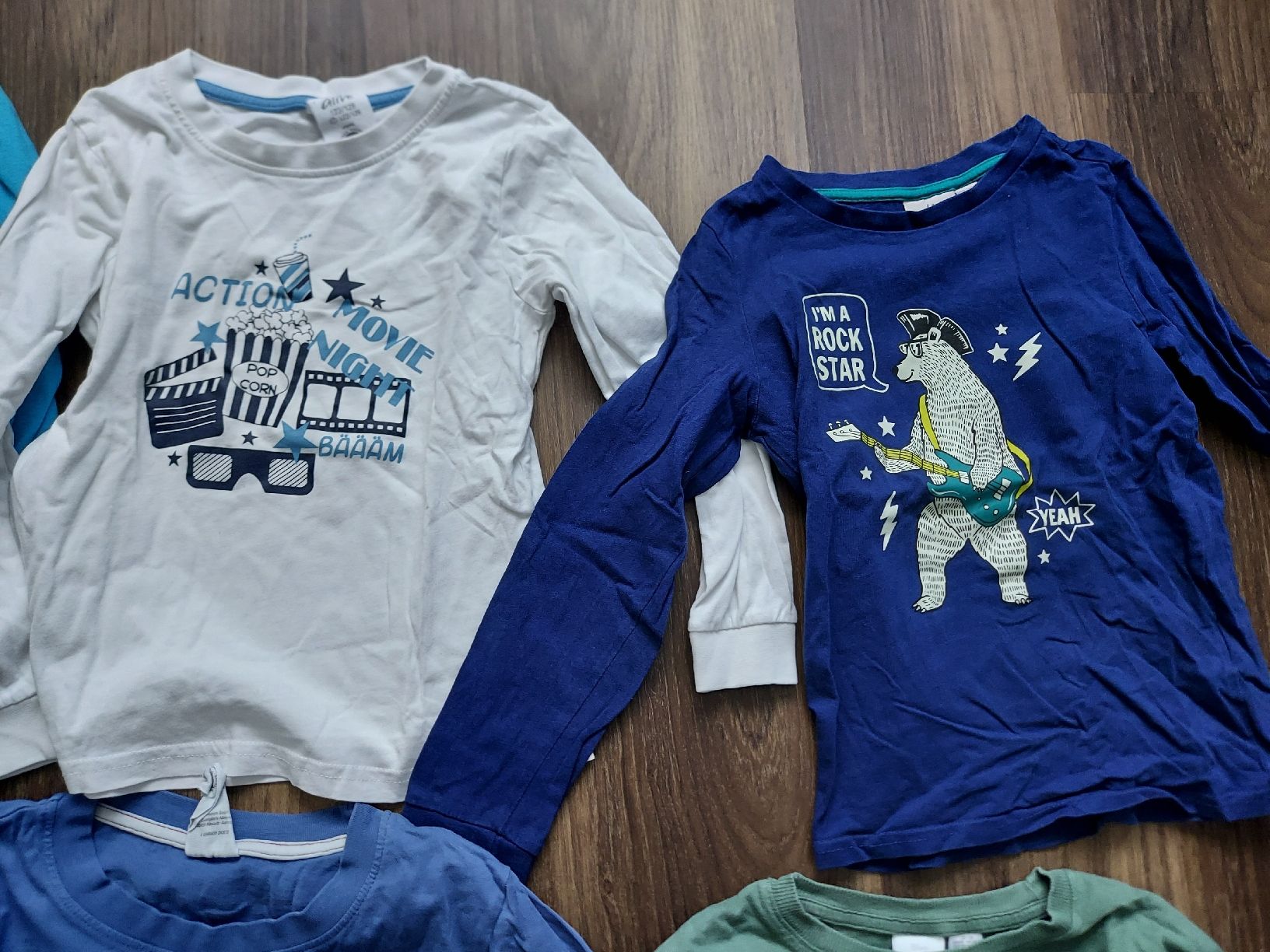 Lotti & Set di vestiti: Pyjama Langarmshirts Grösse 122 – Usato da Altishofen venduto da tammy05 2