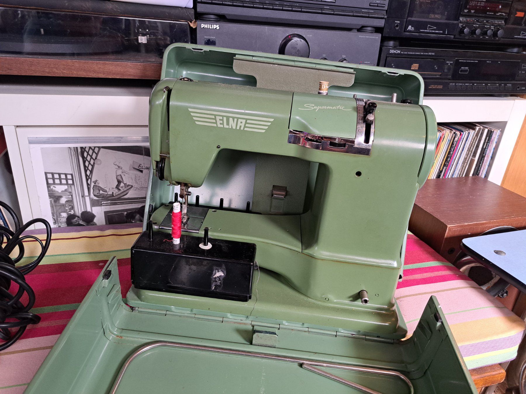Elna Macchine da cucire: machine à coudre Elna année 1955 – Usato da Versoix venduto da adkk91