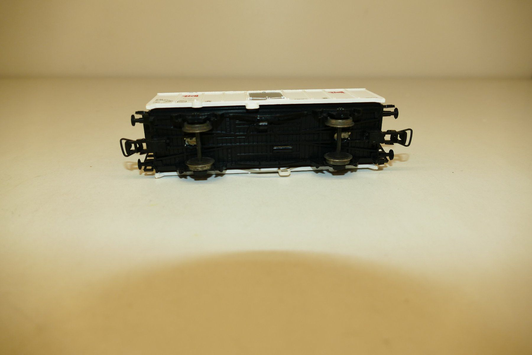 Liliput Modelleisenbahnen: Liliput H0: SBB Kühlwagen Bell – Gebraucht aus Niederhasli von rail-duerst 5