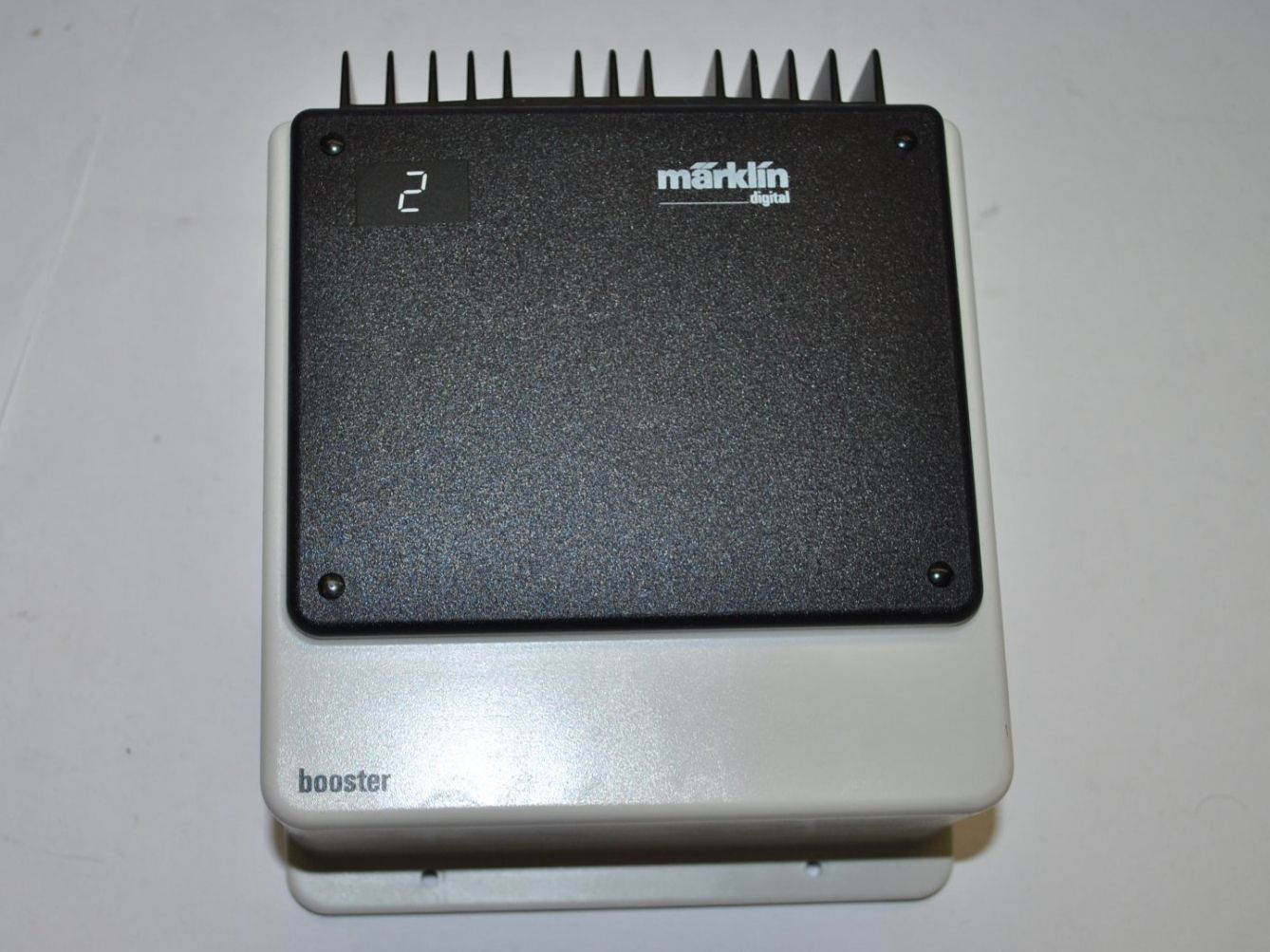 Märklin Modelleisenbahnen: Märklin Booster 6015 (PDB082) – Gebraucht aus Aarwangen von Bahnsupport