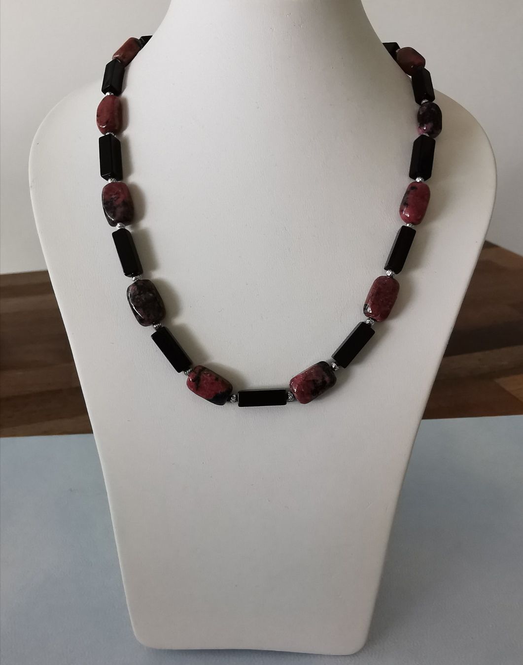 Catenine: Handgefertigte Halskette mit Onix und Rhodonith. – Nuovo e nell'imballaggio originale da Dierikon venduto da Buntspecht-10 7