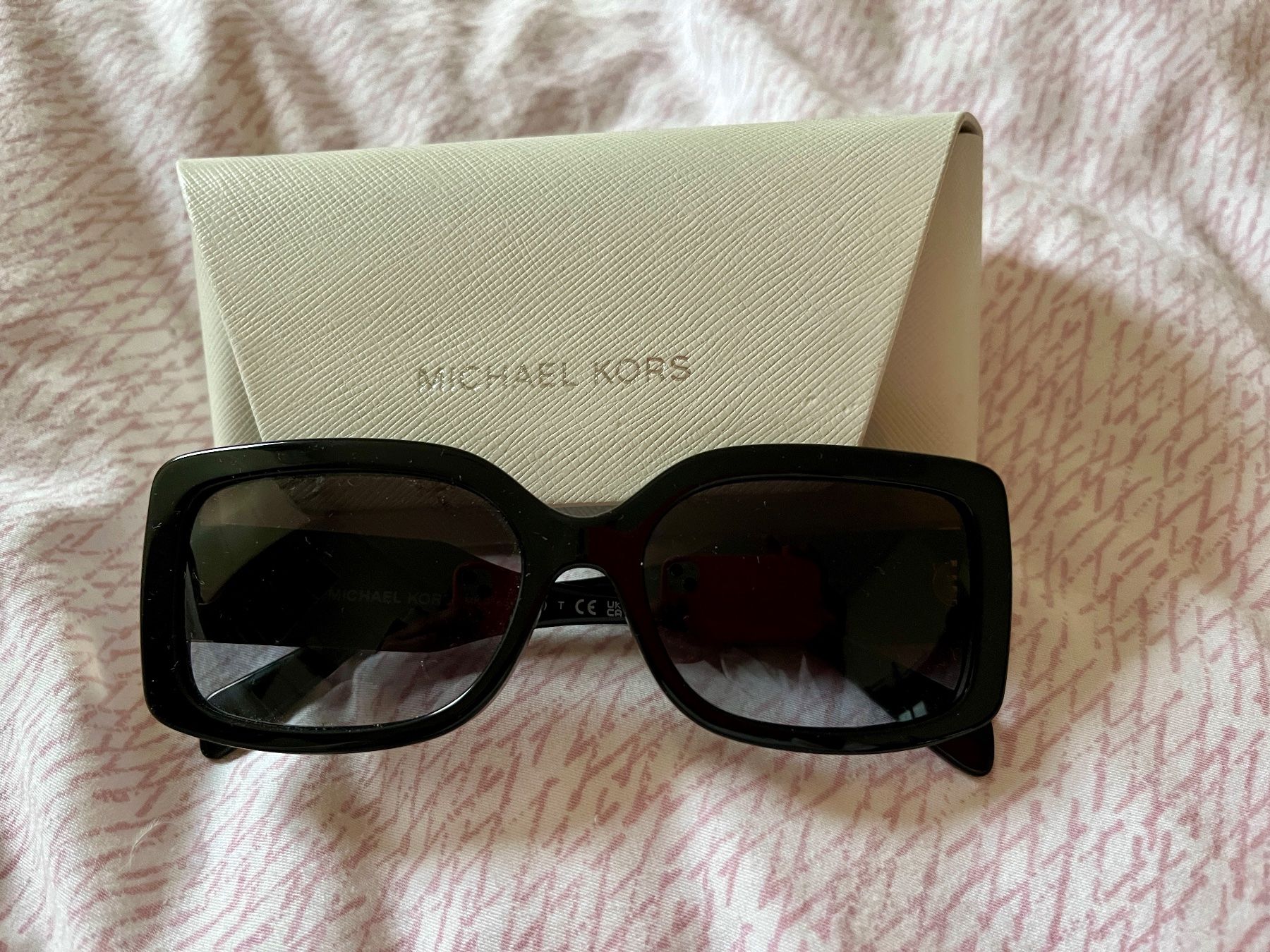 Michael Kors Occhiali & Lenti: Michael Kors Sonnenbrille – Nuovo (secondo la descrizione) da Genève venduto da mar_g5r2