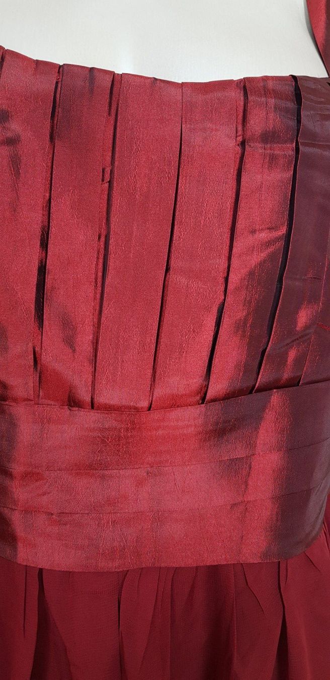 Robes: Festkleid, Neu, Gr. 42 44 46 – Neuf avec emballage d'origine à Uster par Astral 3