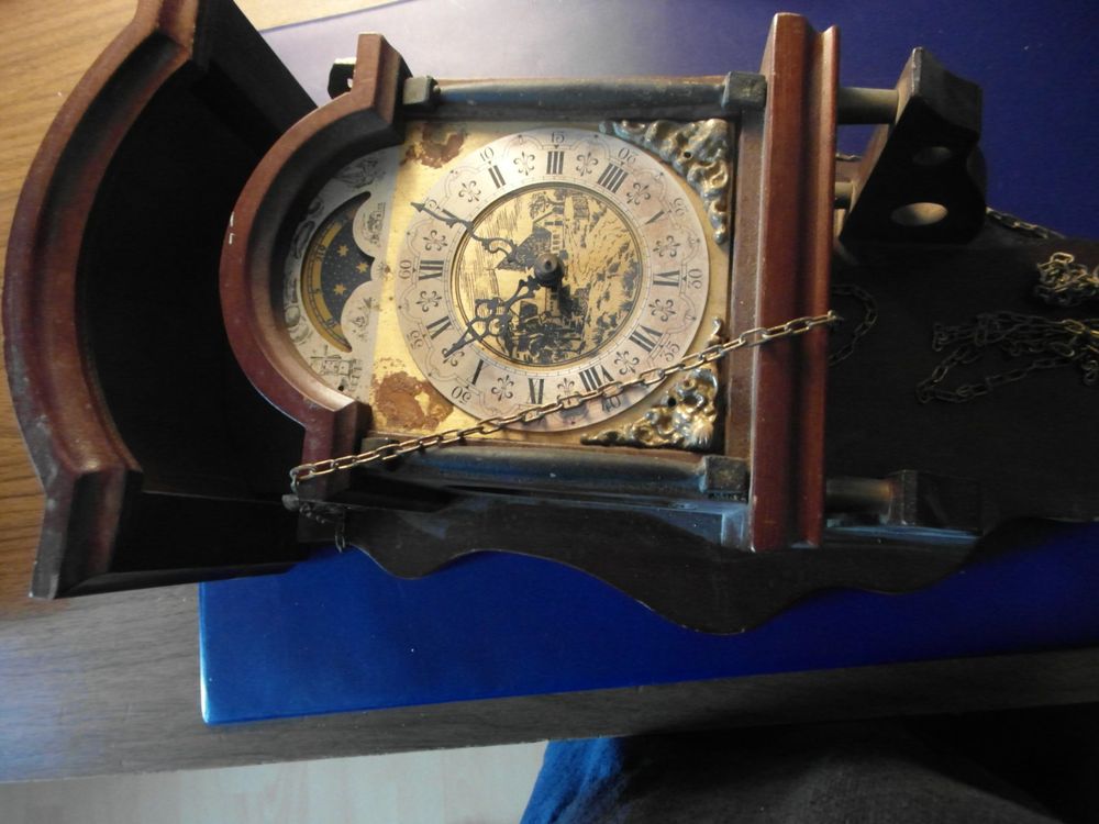 antike wanduhr 1900