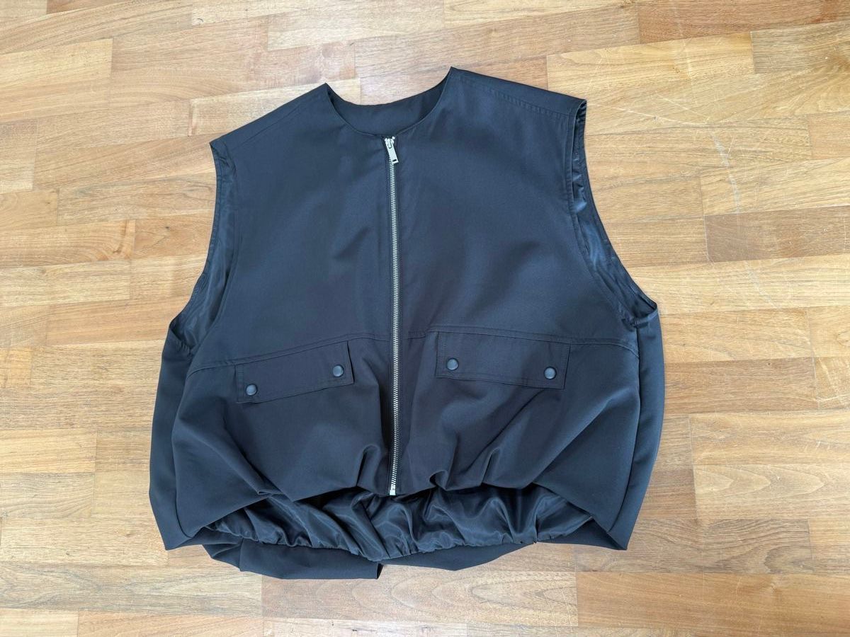 Gilet & Giacche senza maniche: Gilet Schwarz L – Usato da Lugnorre venduto da jettsett 3