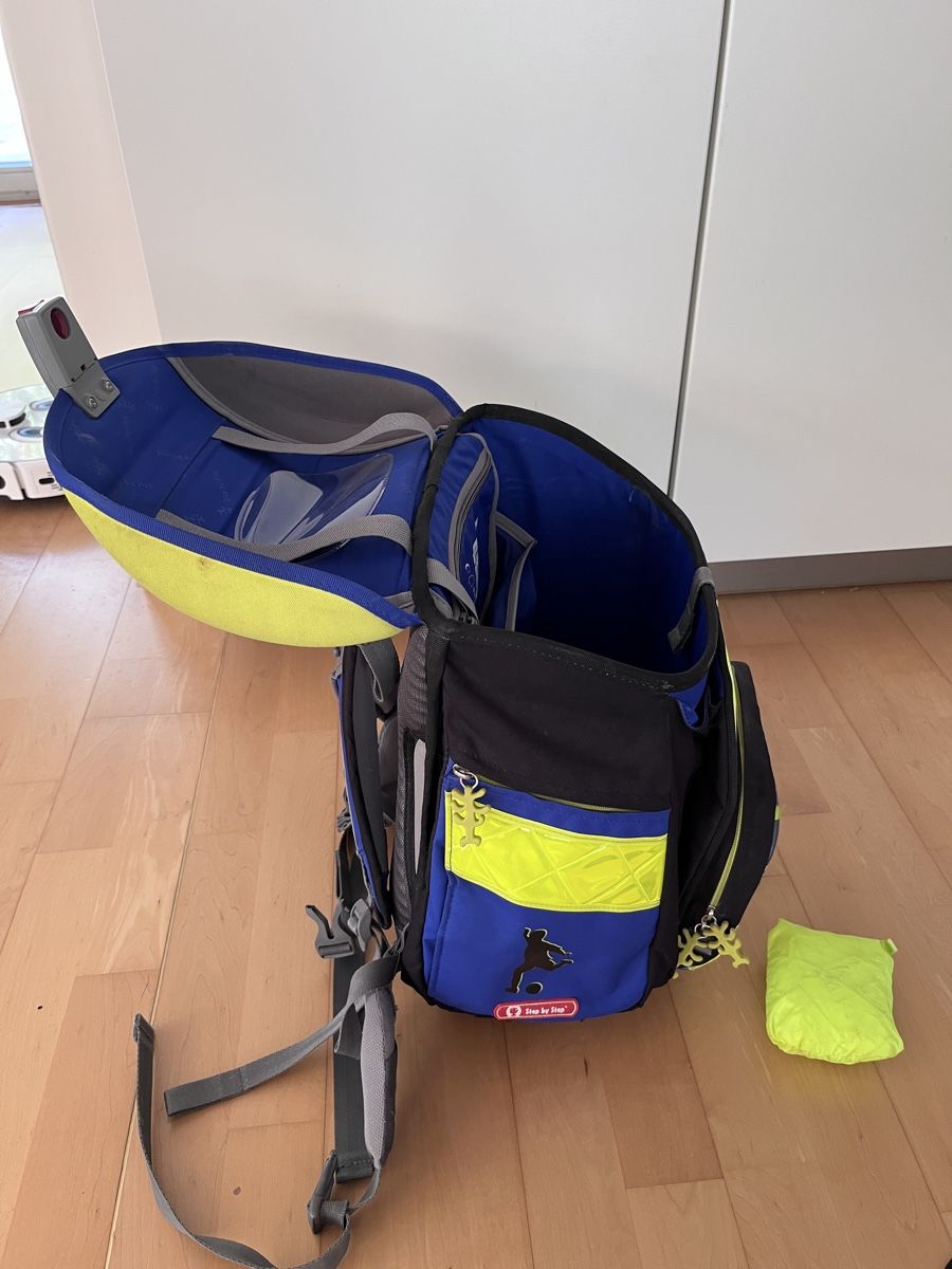 Step by Step Kindertaschen: Step by Step Schulsack Fussball  – Gebraucht aus Therwil von Represaille 4