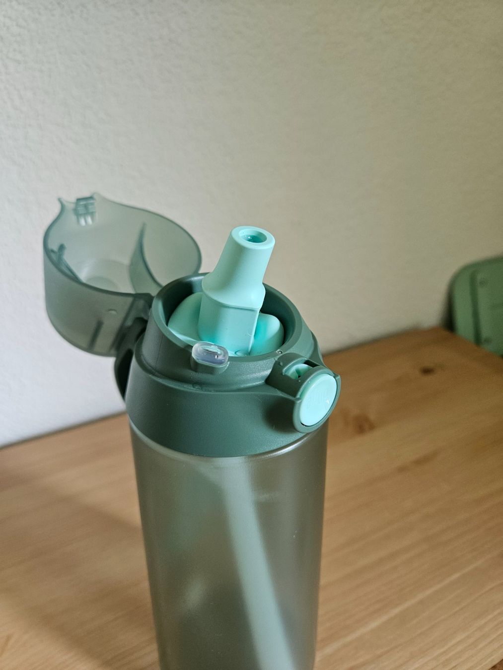 Air Up Trinkflaschen & Thermosflaschen: AirUp Click mit 6 flavour pods – Neu (gemäss Beschreibung) aus Effretikon von Pia_69b5 2