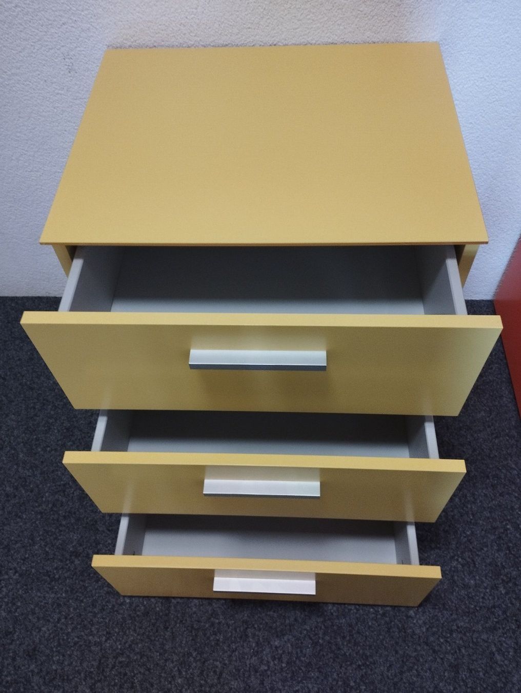 Cassettiere: Garda Kommode von Modular, Schnäppchen!! – Usato da Kloten venduto da bilgeri01 2
