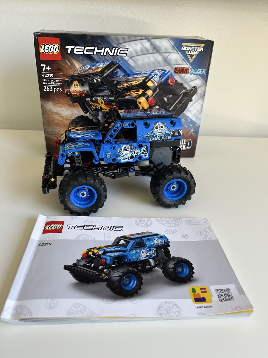 Lego Spielzeuge: Monster JamTM Grave Digger™M Feuer und – Gebraucht aus Stäfa von Exclusive0 1