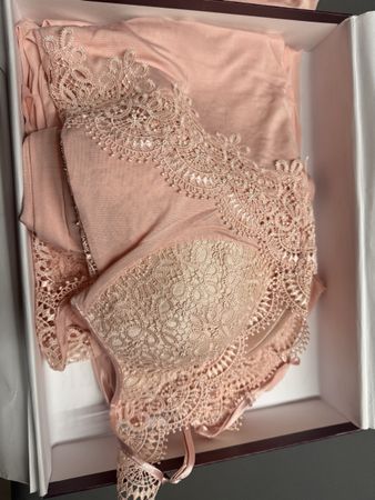 Perin Lingerie 