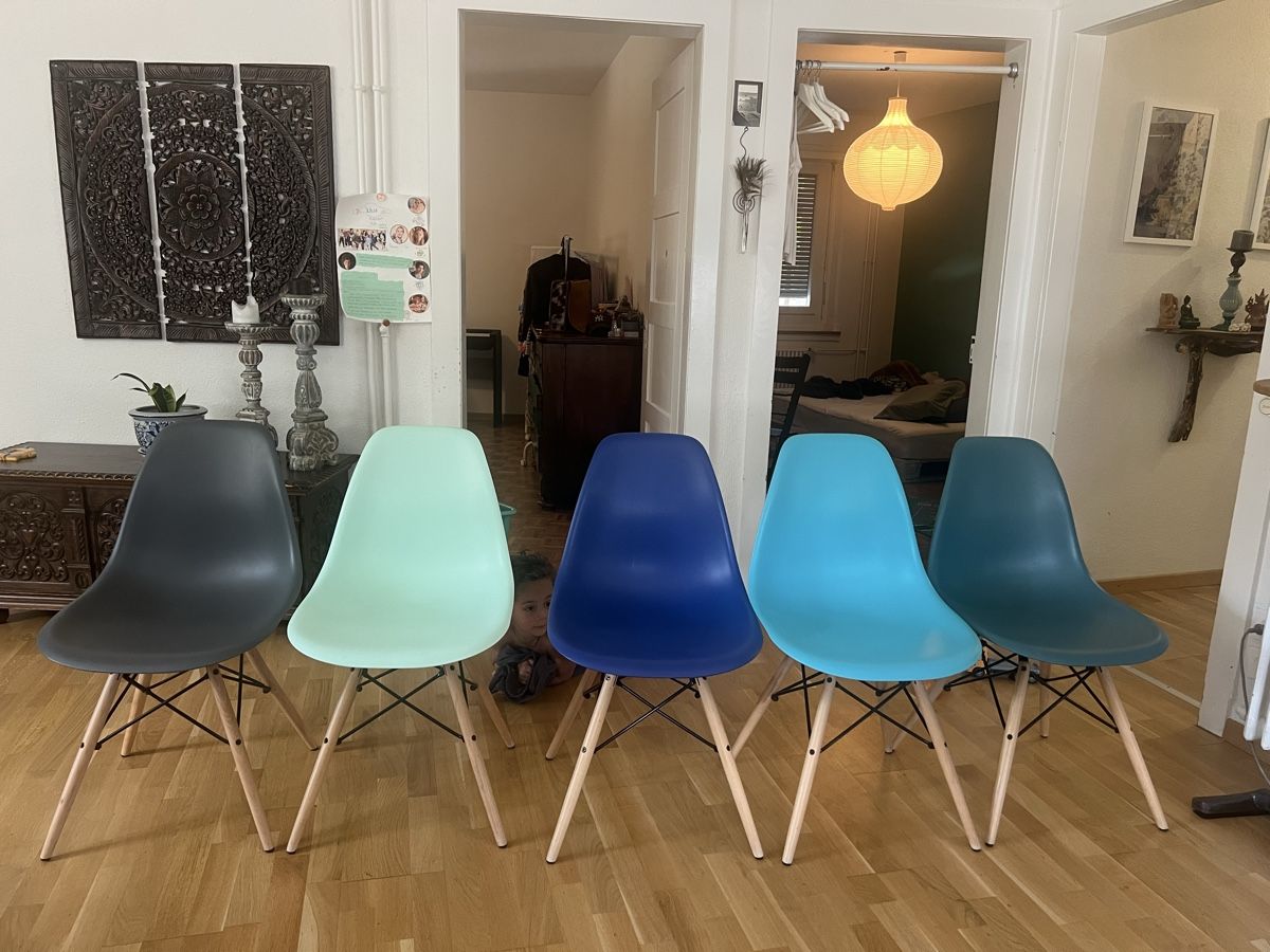 Sedie: Nachgebaute Vitra Stühle – Usato da Zürich venduto da Svanya