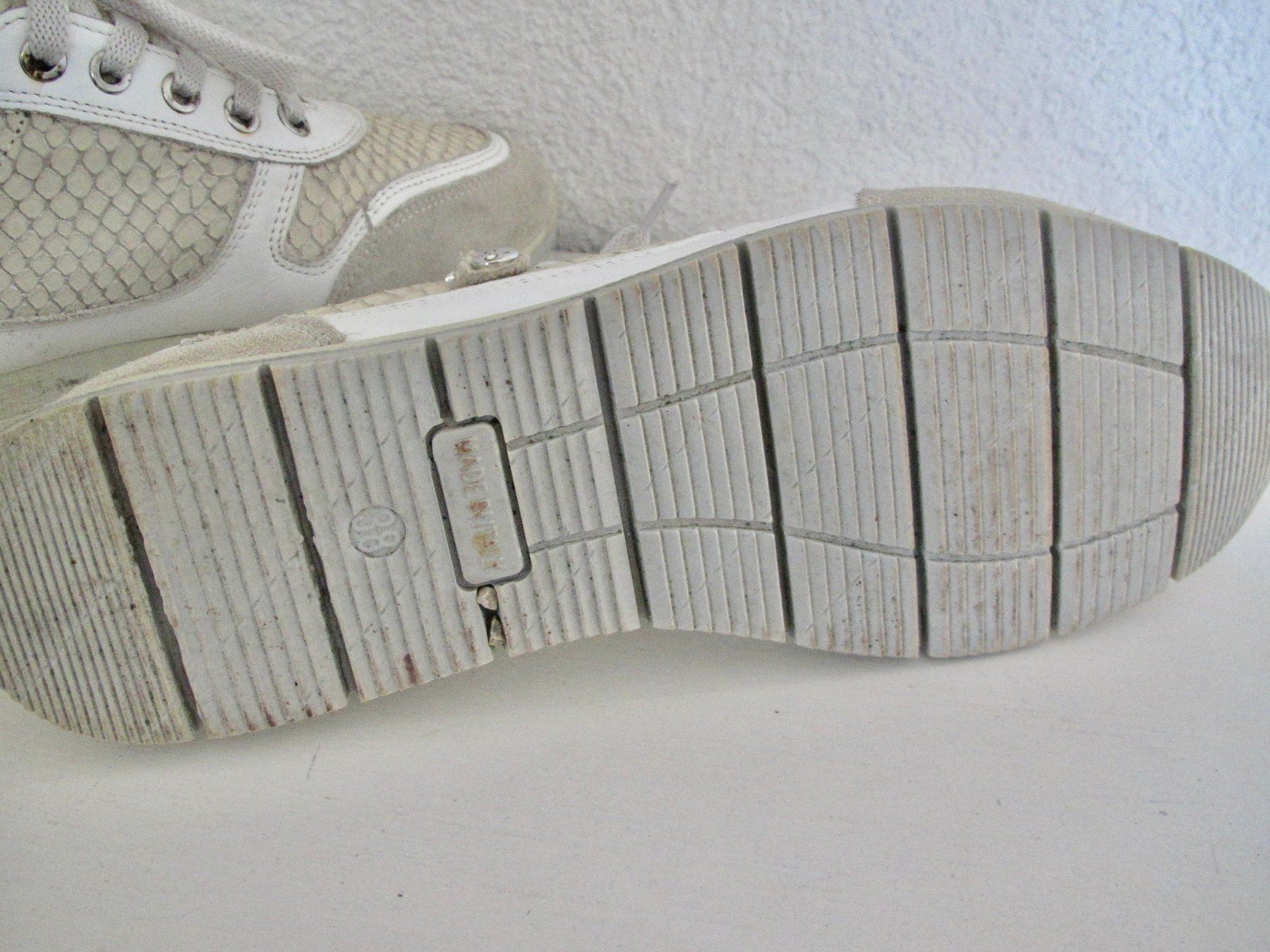 Damenschuhe: SOULIERS MAC CUIR BEIGE – Gebraucht aus Murten von Selliot 7