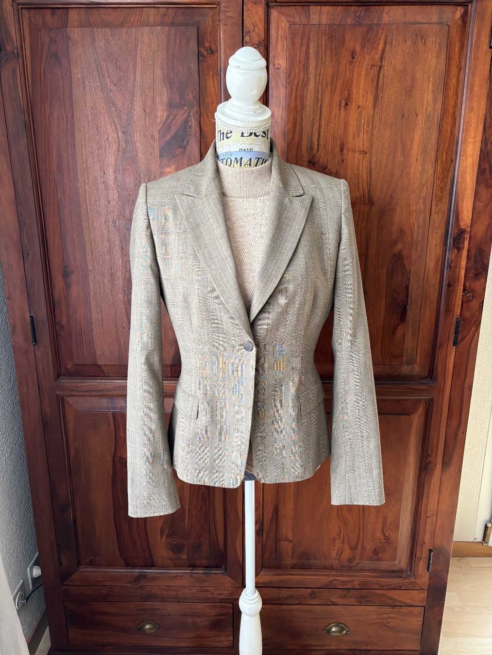 Jacken: ELIE TAHARI Blazer neuwertig – Neu (gemäss Beschreibung) aus Merishausen von yourdream