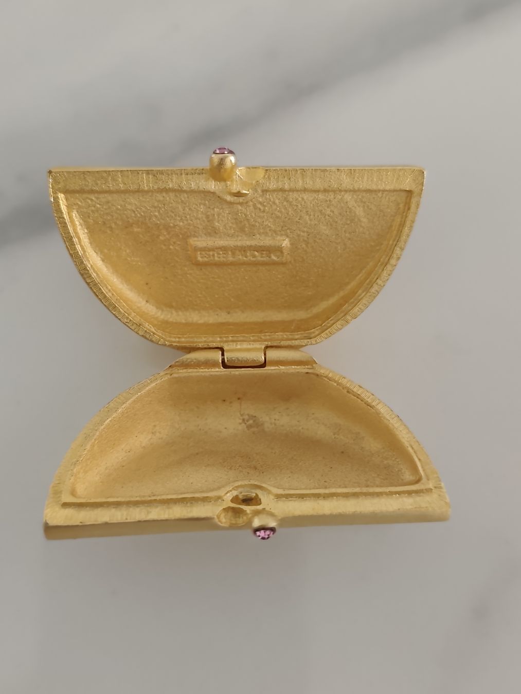 Estée Lauder Profumi & Eau de Toilette: Parfume Estee Lauder Solid parfume leer – Usato da Männedorf venduto da Ursik_OnlineShop 2