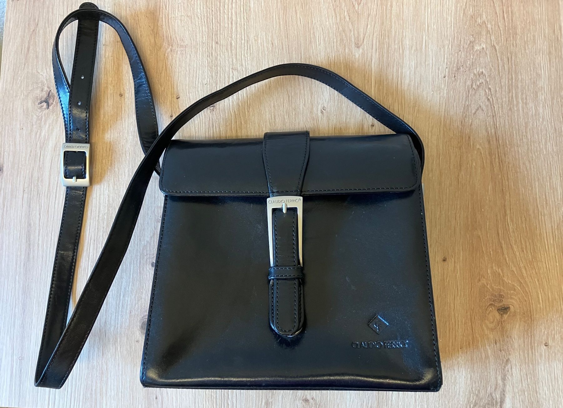 Claudio Ferrici Sacs femmes: Tasche Claudio Ferrici – D'occasion à Bern par ire_kkq7