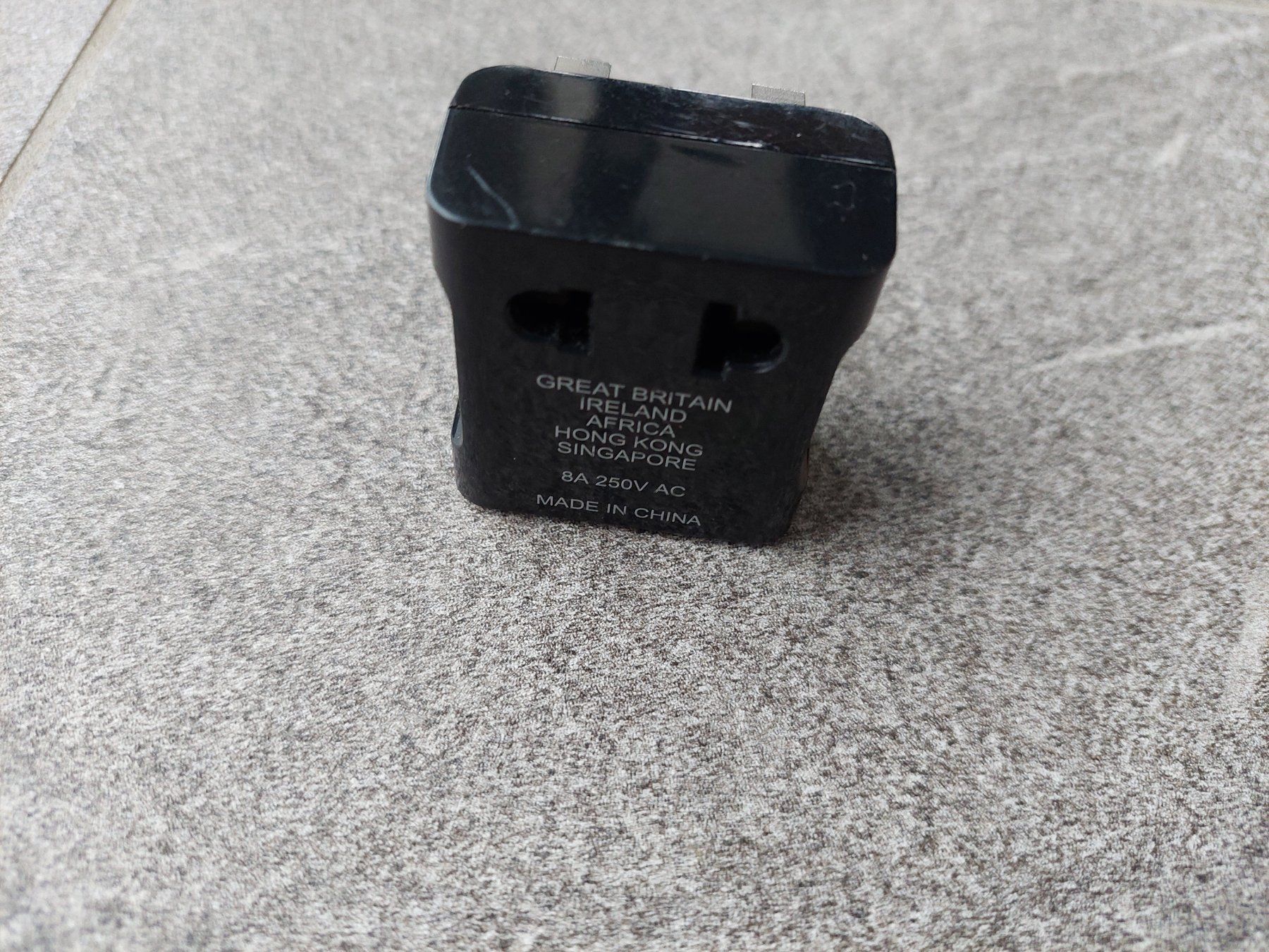 Unità & Adattatore: US -Adapter mit UK - Stecker – Usato da Wiesendangen venduto da troawus 1