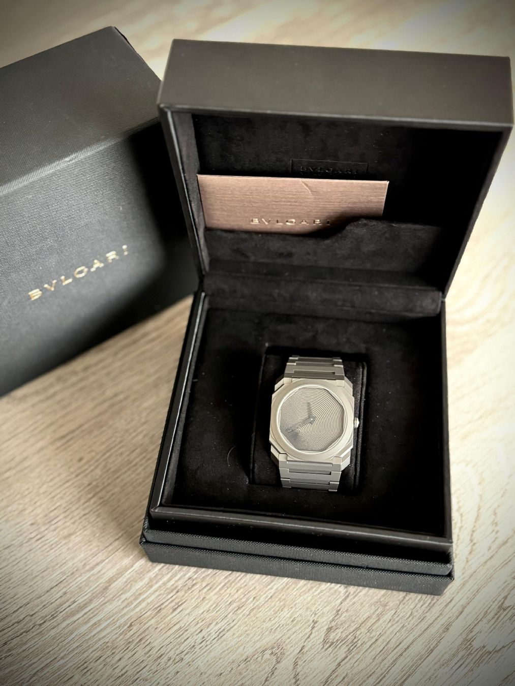 Bulgari Uhren: Bulgari Octo Finissimo Tadao Ando Limited Edition Titanium – Gebraucht aus Zürich von Soderin