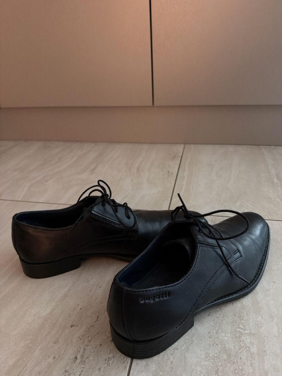 Bugatti Scarpe da uomo: Bugatti lace-up shoes black leather men size 41 – Nuovo (secondo la descrizione) da Paradiso venduto da Ixaya.studio 1