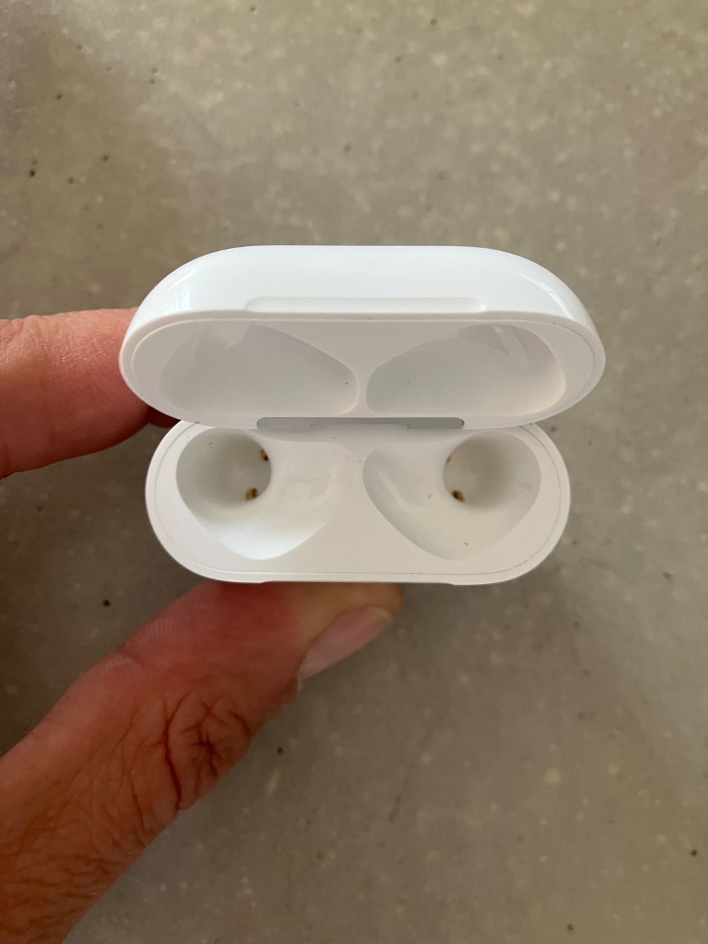 Apple Cuffie: APPLE AIRPODS 4 CASE ANC – Usato da Lausanne venduto da mr.v 5