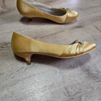 Damenschuhe Pumps gold Grösse 39 neuwertig