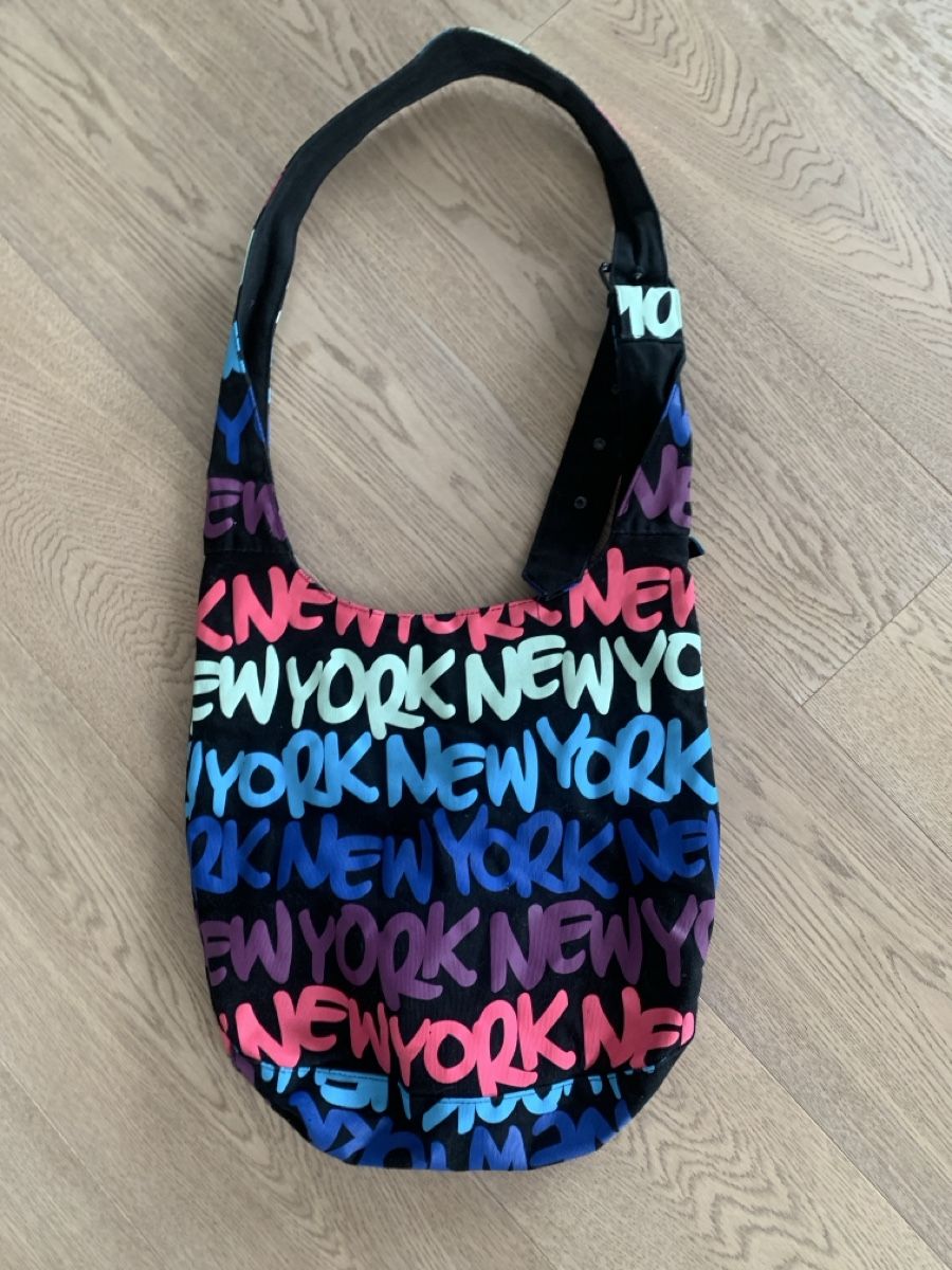 Borse da donna: Trendy "New York" print shoulder bag – Usato da Immensee venduto da Gitter 3