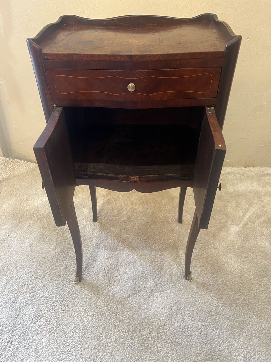 Commodes: Kommode im Louis XV -Stil 1900 – D'occasion à Wädenswil par Vollwertig 4