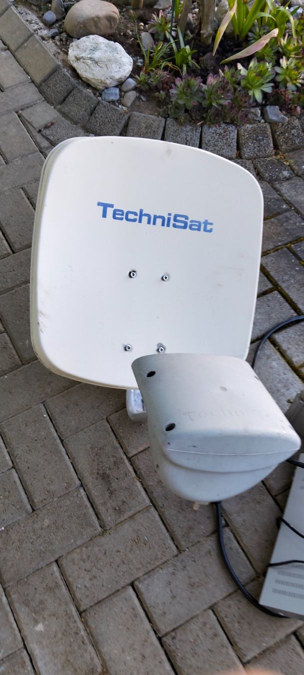Parabola satellitare: Satelitenanlage Technisat – Usato da Büttikon AG venduto da Strucki