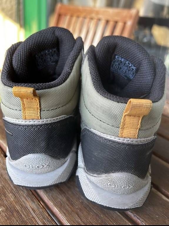 Scarpe per ragazzi: Kinderwanderschuhe Geox Grösse 28 – Usato da Dielsdorf venduto da Patricia_Wirz 2