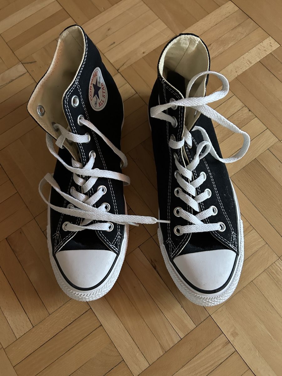 Converse Scarpe da uomo: Converse All Star Chucks High-Top Schwarz Gr. 40  – Nuovo (secondo la descrizione) da Zürich venduto da CapaulM