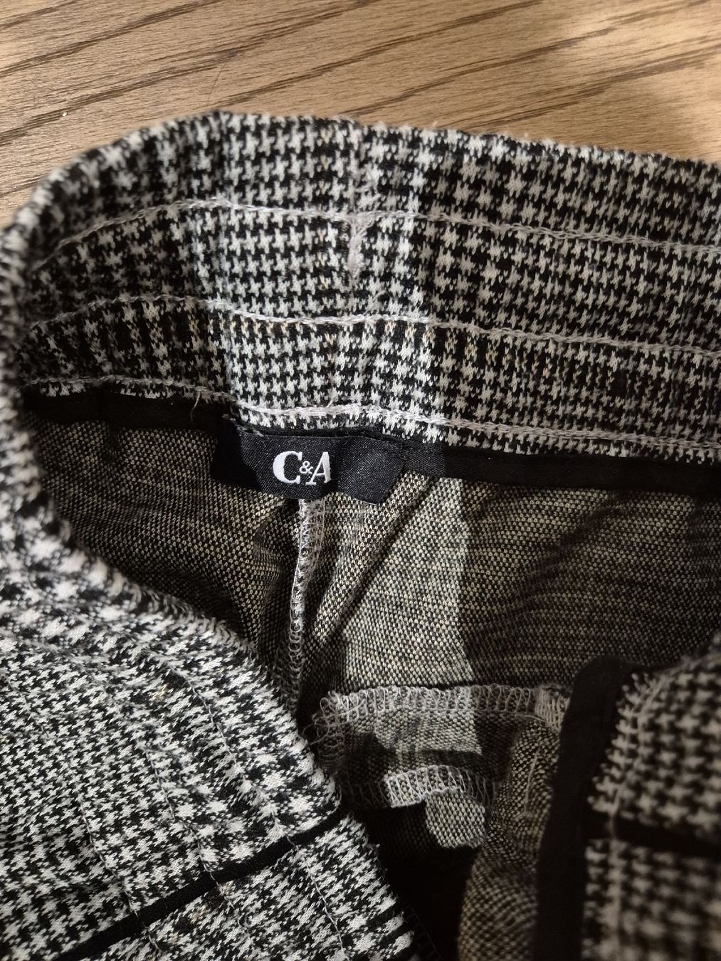 C&A Pantaloni: C&A Hose, Gr. 38, Karomuster, Top Zustand – Nuovo (secondo la descrizione) da Unterägeri venduto da Idecurtins 3