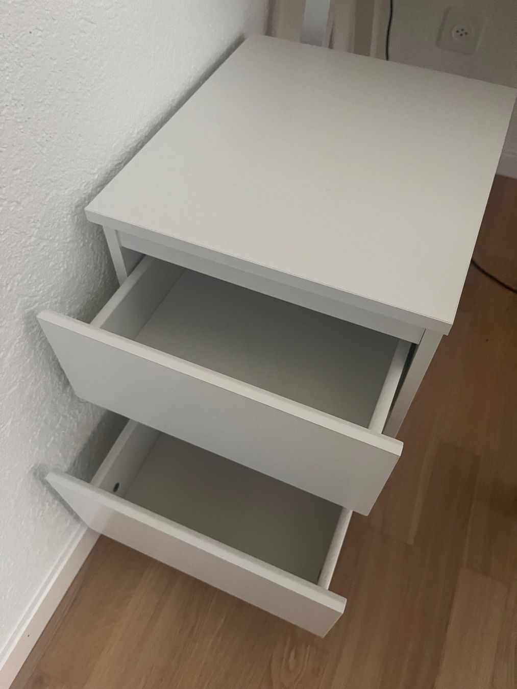 Ikea Comodini: Beistelltisch IKEA – Nuovo (secondo la descrizione) da Obfelden venduto da kev_895h 2