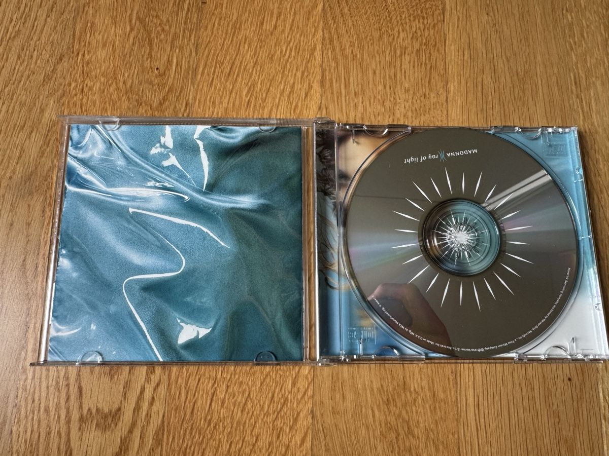 CD: Madonna "Ray of Light" CD – Usato da Zürich venduto da wtpooh 2