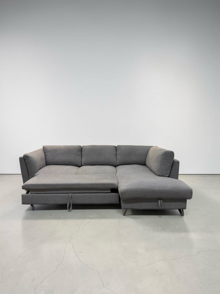 Sofas: Hellgraues Ecksofa mit Schlaffunktion und Stauraum – D'occasion à Fehraltorf par Sofalab.swiss 4